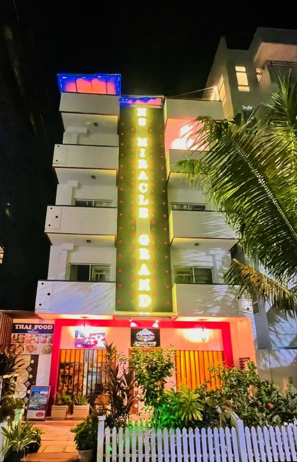 Hs Miracle Grand Hotel Hulhumale Exterior photo